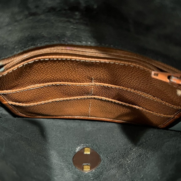 Vintage 1970s Dooney & Bourke Cavalry Spectator Leather Bucket Crossbody Bag - Picture 12 of 16